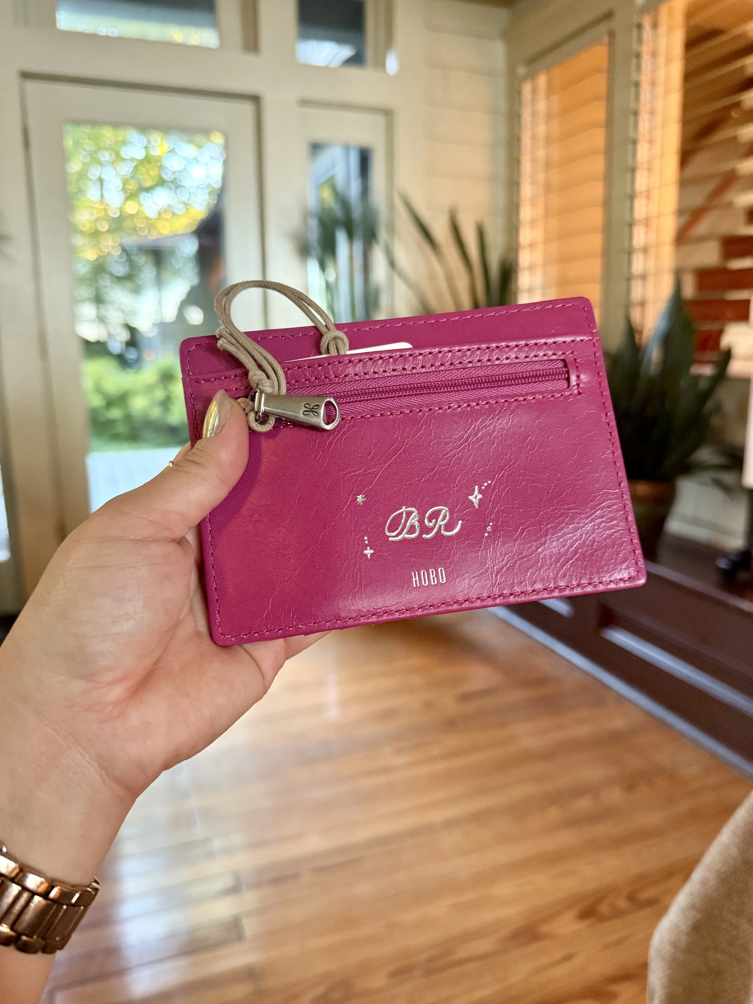 dc-live-callgraphy-artist-rinelle-hot-foiled-leather-wallet.jpeg