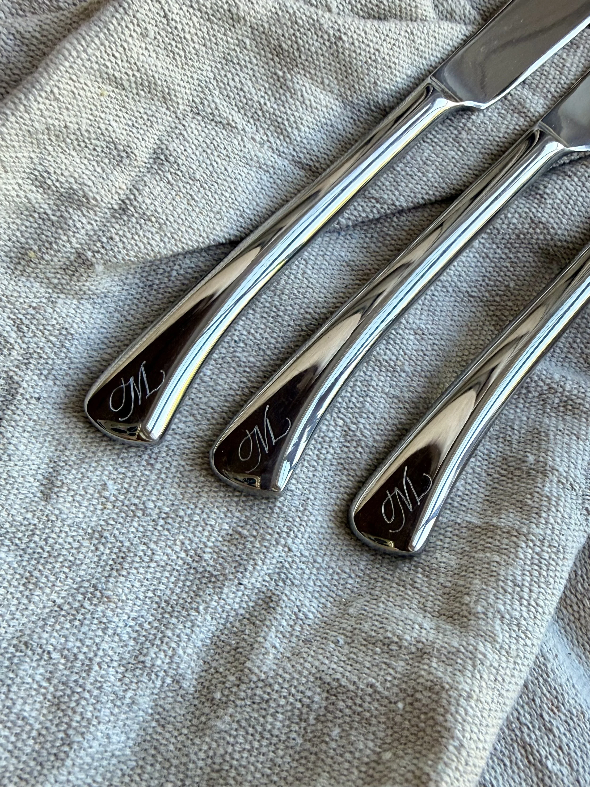 Engraver in DC - Custom Monogrammed Knives