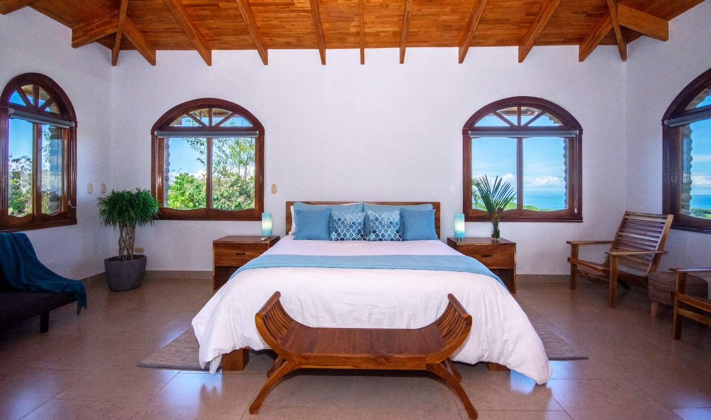 King Suite, Ocean View - Master bedroom.jpeg