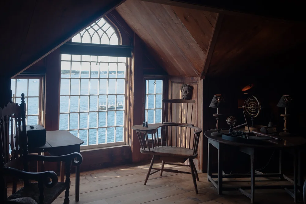 船长厅望向海港