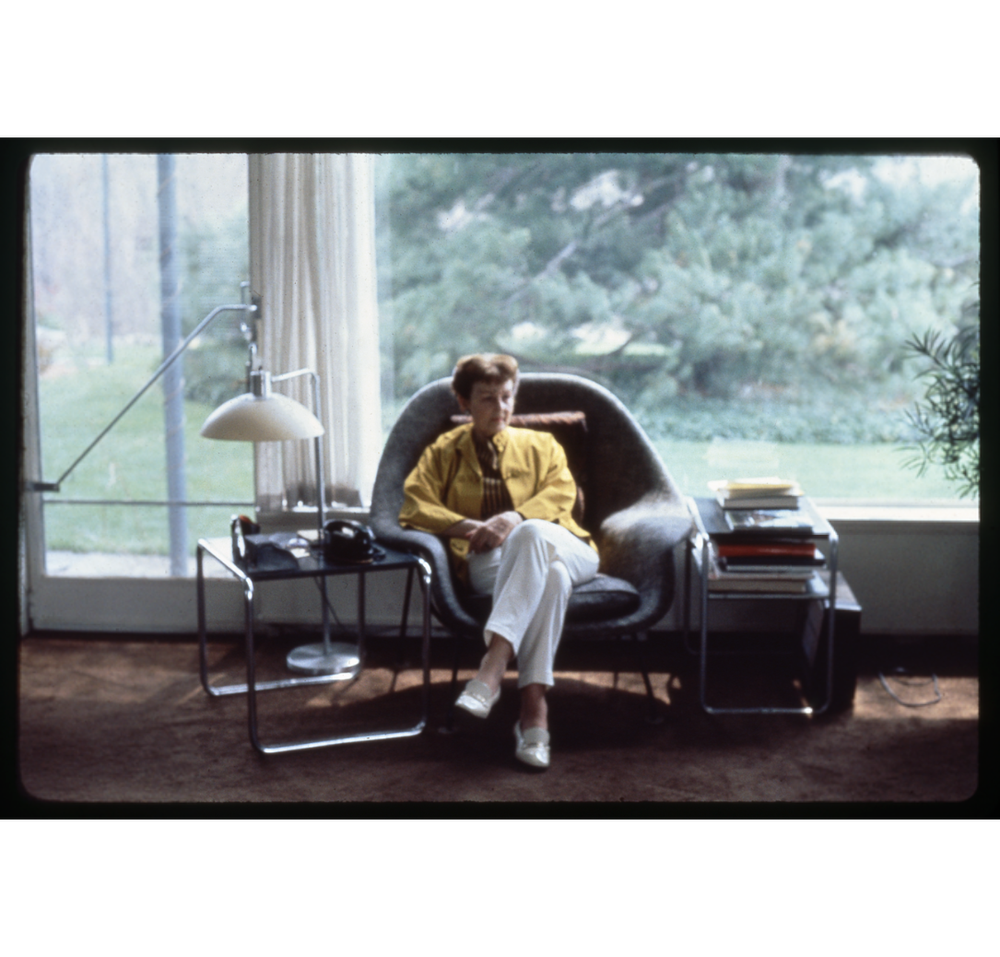 Ise in womb chair (1970)