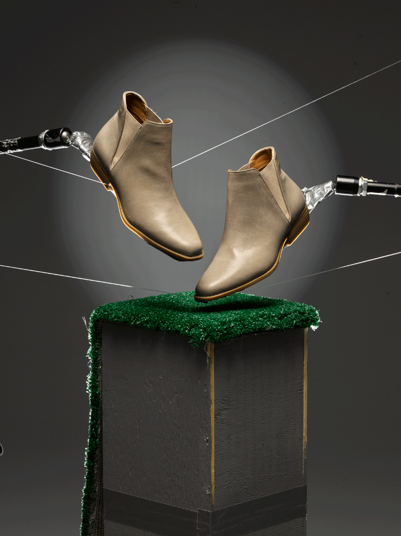 Shoe-Commercial-Product-Photography-How-To.gif
