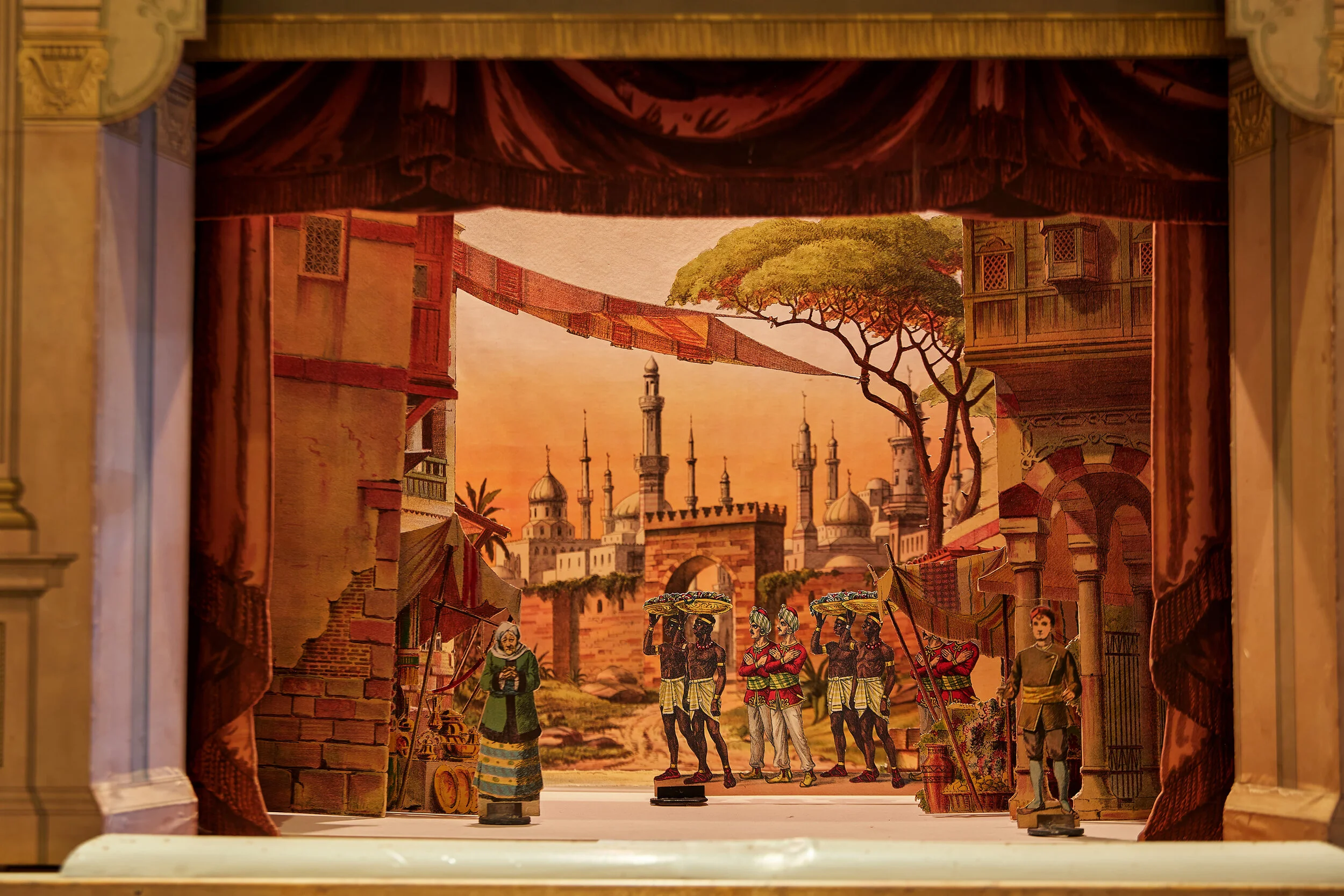 Paper theater | Discover paper art — Museum for papirkunst