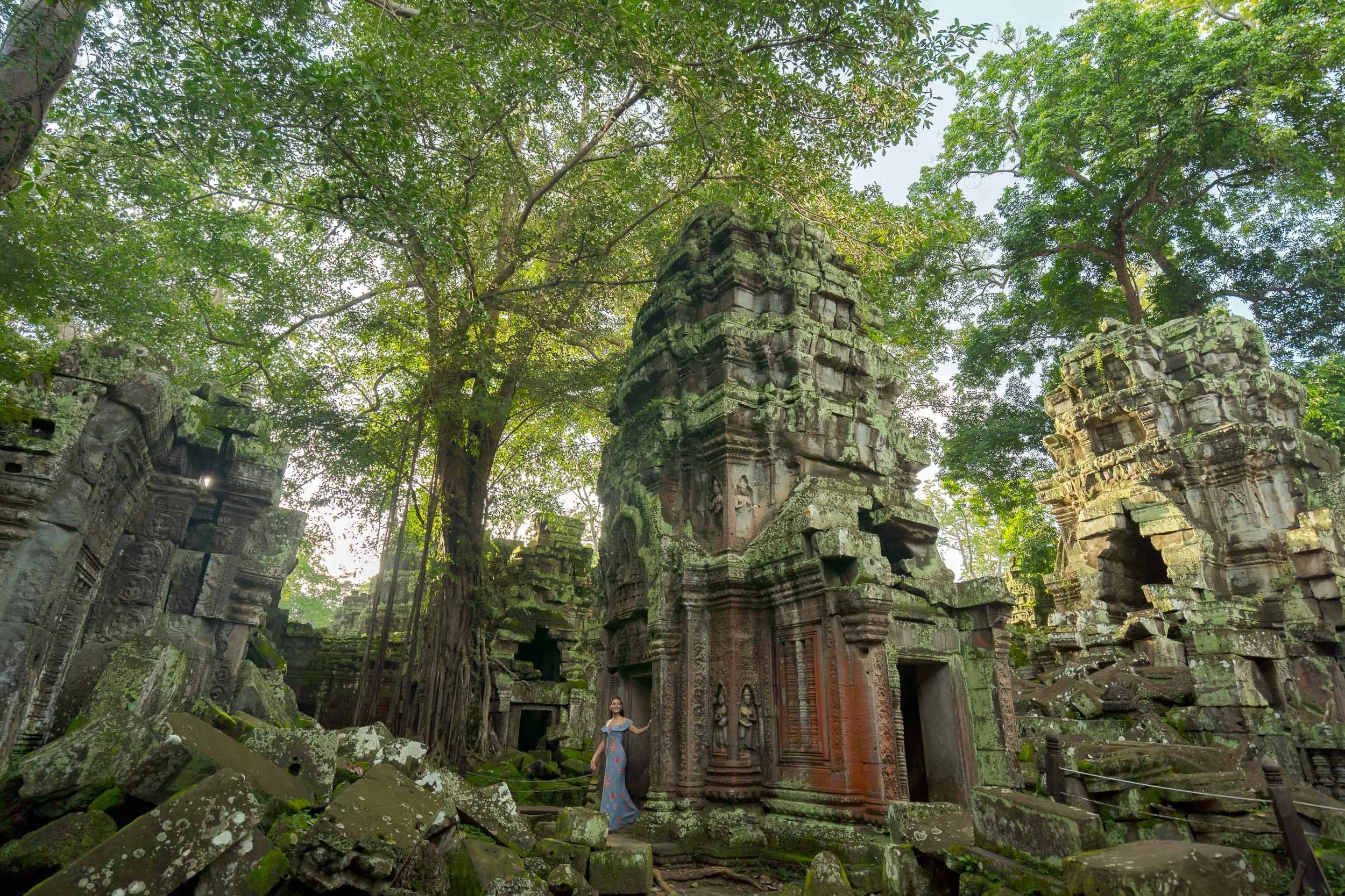 Photoshoot at Angkor by Siem Reap Photographer  (2).jpg