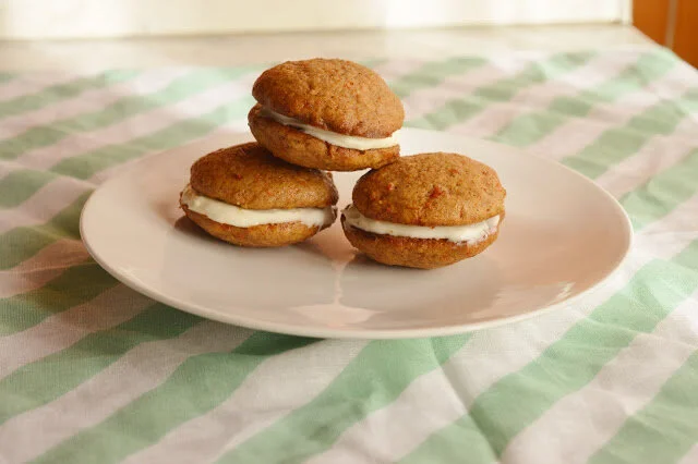 Carrot Cake Whoopie Pies