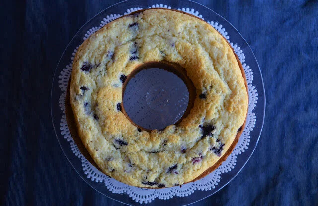 White Chocolate Blueberry Cake