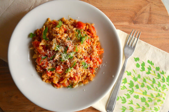 One-pan farro with tomatoes 
