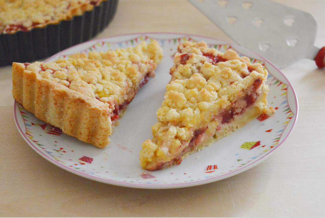 Return from hiatus + Sbriciolata crema e fragole