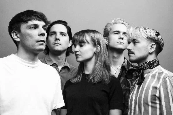  Den finske kvintet The Holy annoncerer nyt album Mono Freedom – ude 17. april