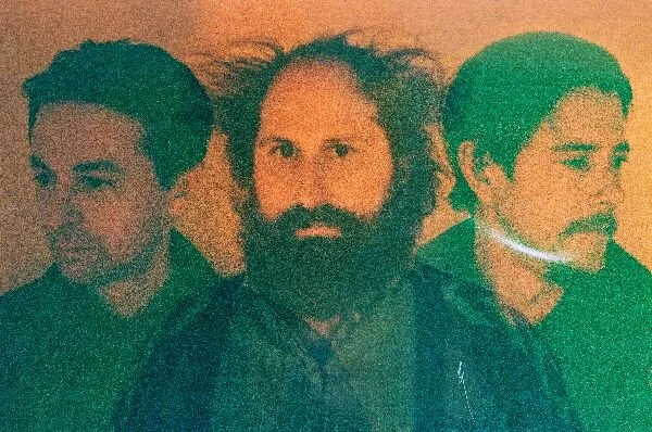 Muzz (Paul Banks + Josh Kaufman + Matt Barrick) annoncerer selvbetitlet debutalbum – ude d. 5. juni