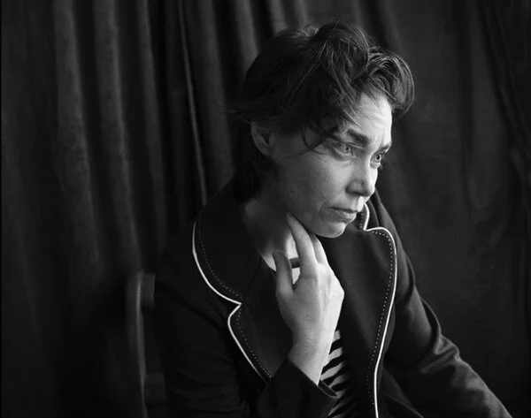 H.C. McEntire annoncerer kommende album Eno Axis og udgiver den første single ’Time, On Fire’