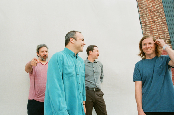 Future Islands løfter sløret for deres sjette album As Long As You Are + en livestream koncert på selve releasedagen - og forkæler os i dag med den nye single ’Thrill’ 