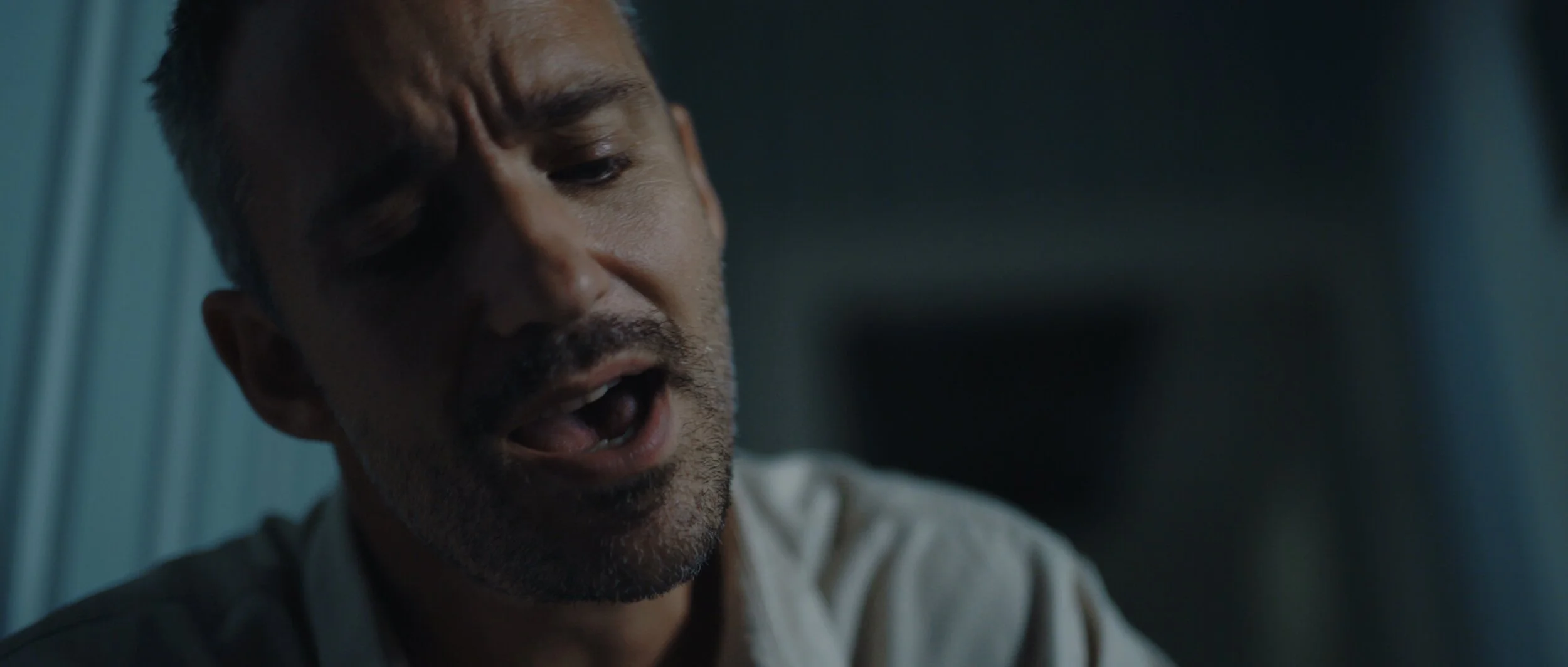 Rasmus Walter på dybt vand med smuk og trist video