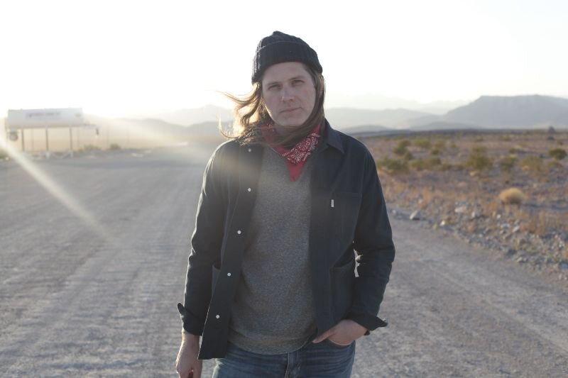 Fruit Bats annoncerer nyt album og udgiver singlen 'Holy Rose' -  The Pet Parade udkommer d. 5/3