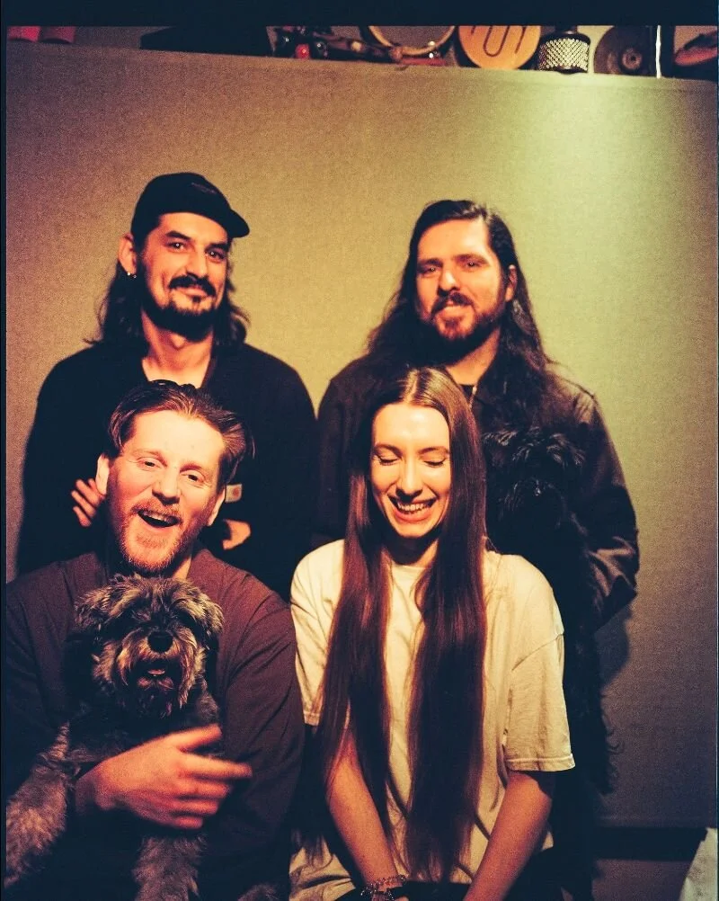 Dry Cleaning annoncerer debutalbum  - New Long Leg udkommer d. 2/4