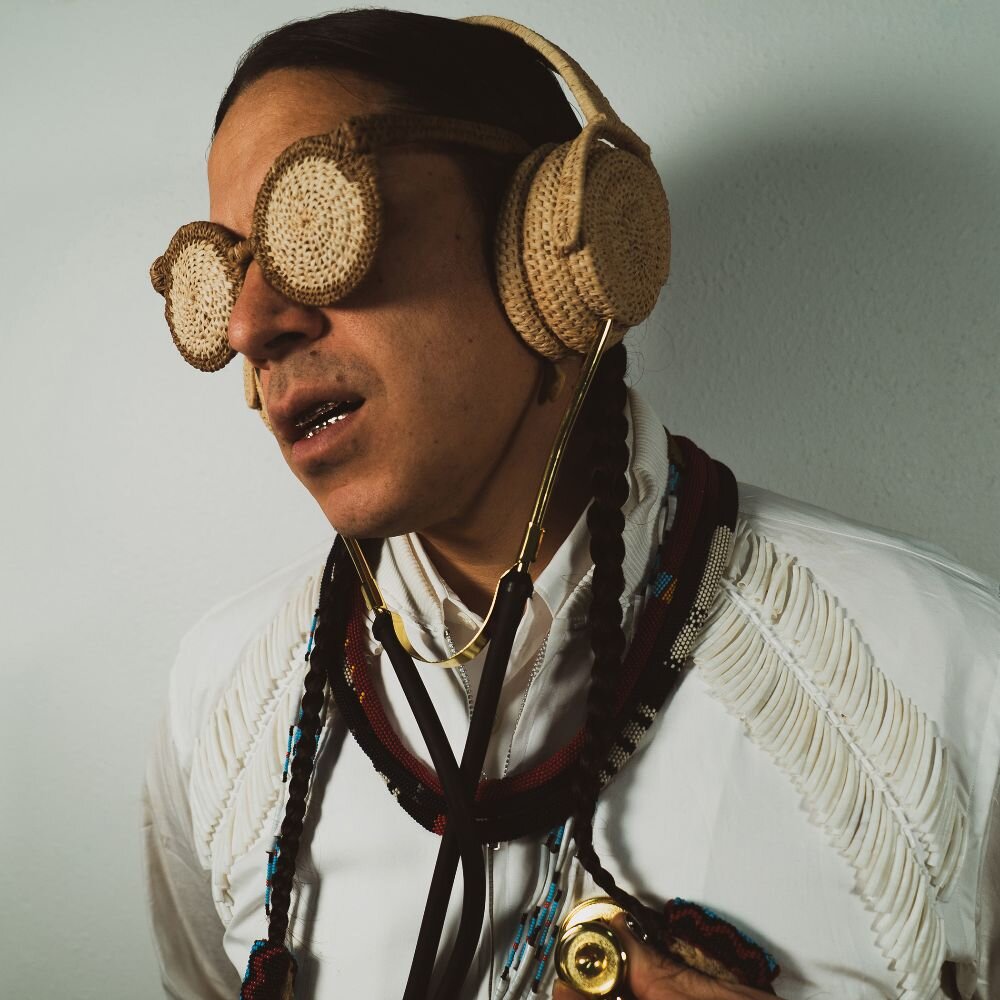 Ya Tseen udgiver debutalbummet Indian Yard d. 30/4 på Sub Pop