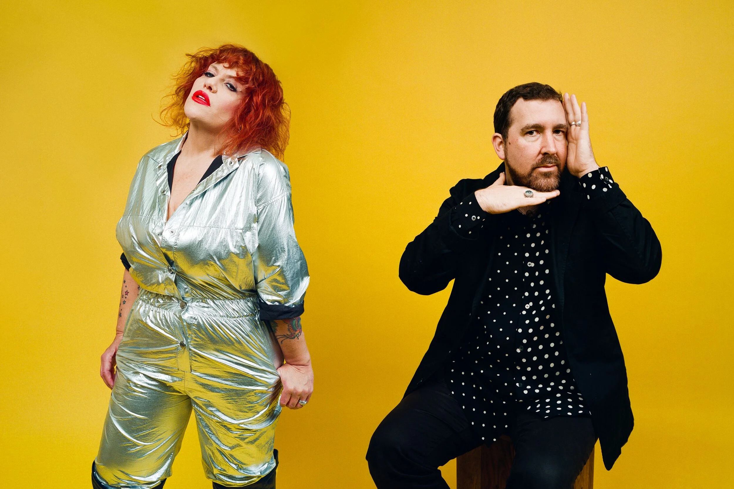 Joe Goddard og Amy Douglas annoncerer det selvbetitlede debutalbum med deres musikalske projekt HARD FEELINGS