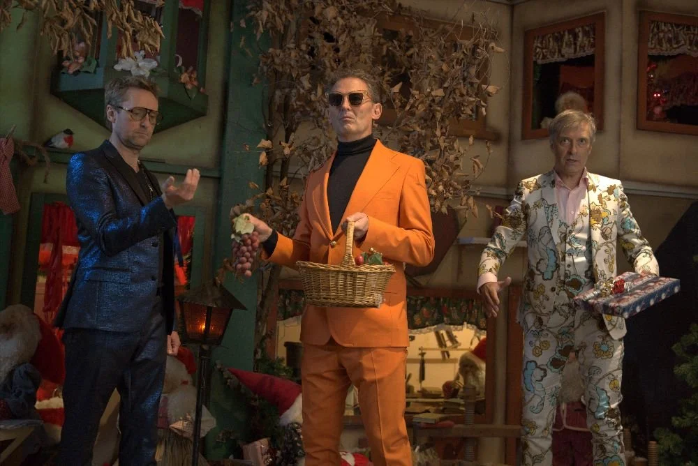 ’Julen Er’ – voksenvenner på funky juleeventyr