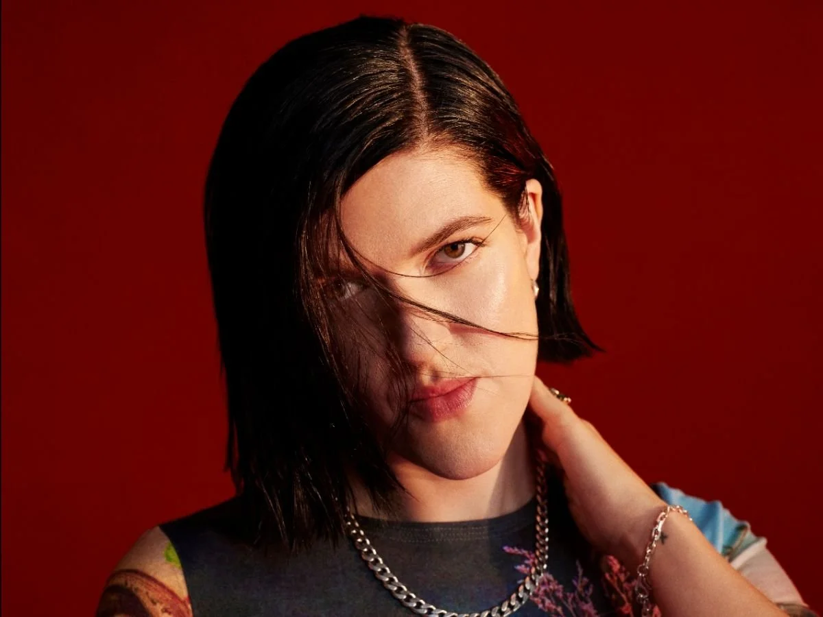 Romy (The xx) udgiver ny single med Fred again.. – ’Strong’ er ude nu