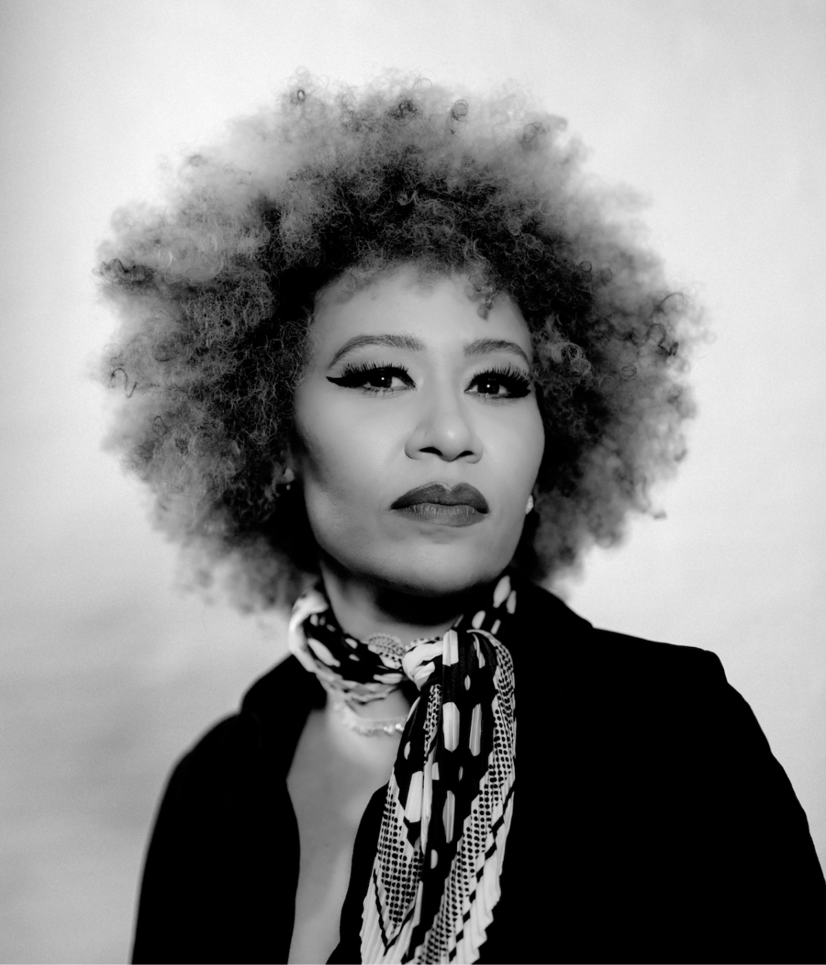 Emeli Sandé har fuld fokus på kærlighed i alle dens former på nyt album – How Were We To Know ude d. 17/11