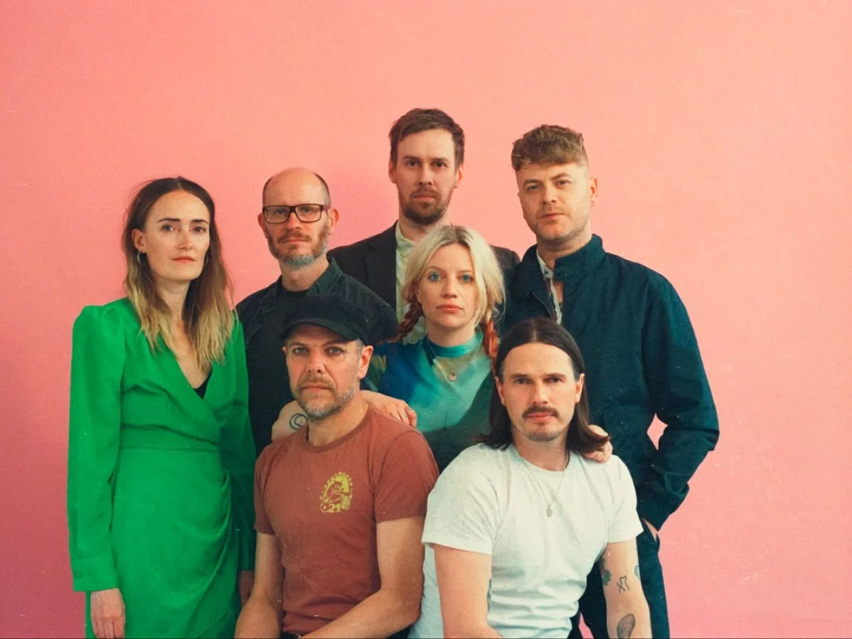 NYMALET - Musikalsk familie af markante stemmer klar med kåd forårssingle