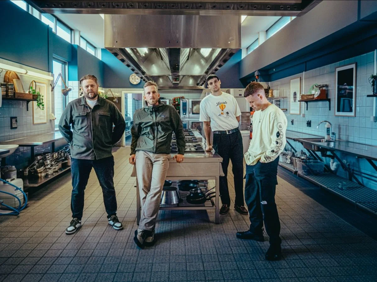 De Danske Hyrder varmer op til festivalsæsonen med singlen ’Drømmekage’