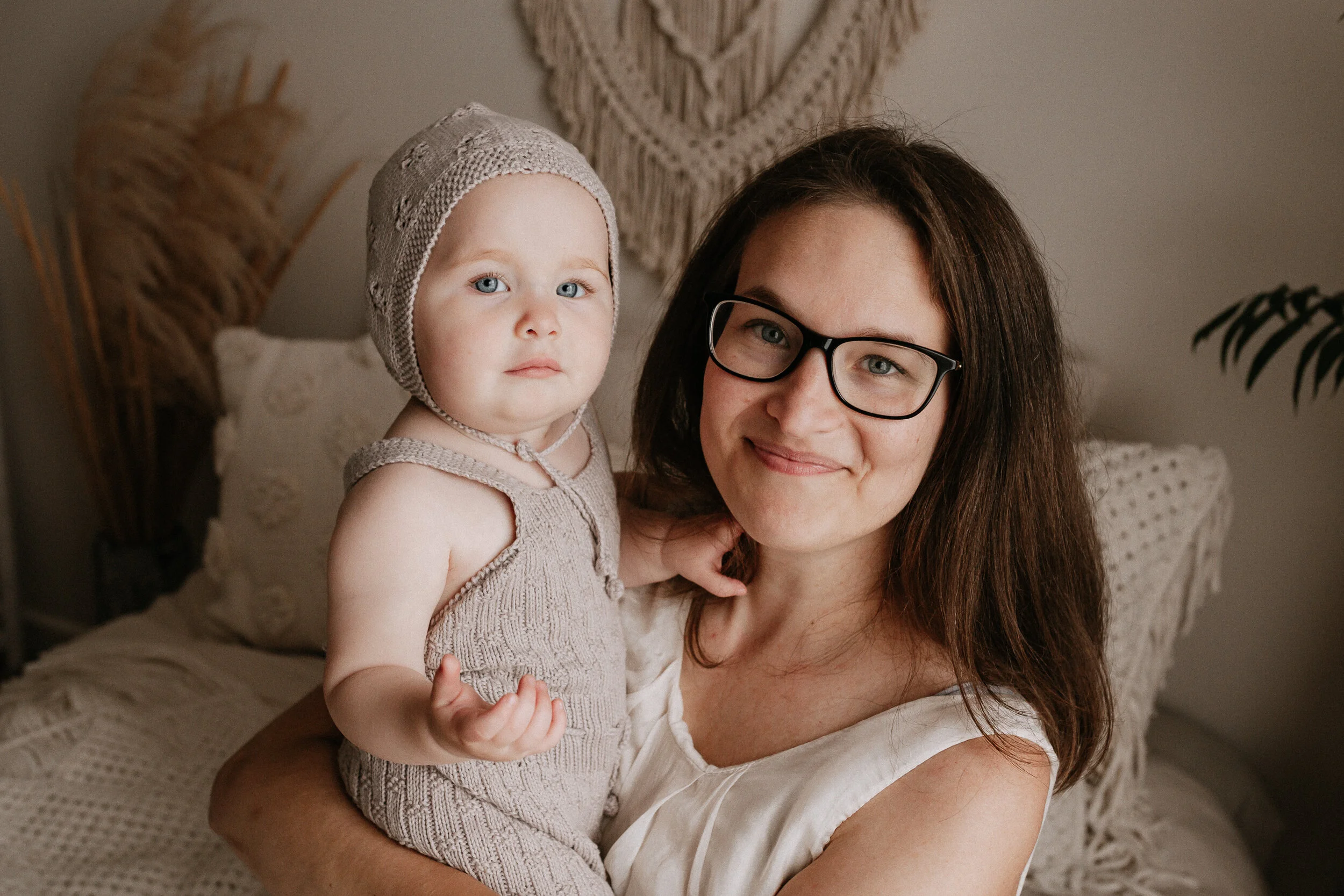 Mum &amp; one-year-old photo session