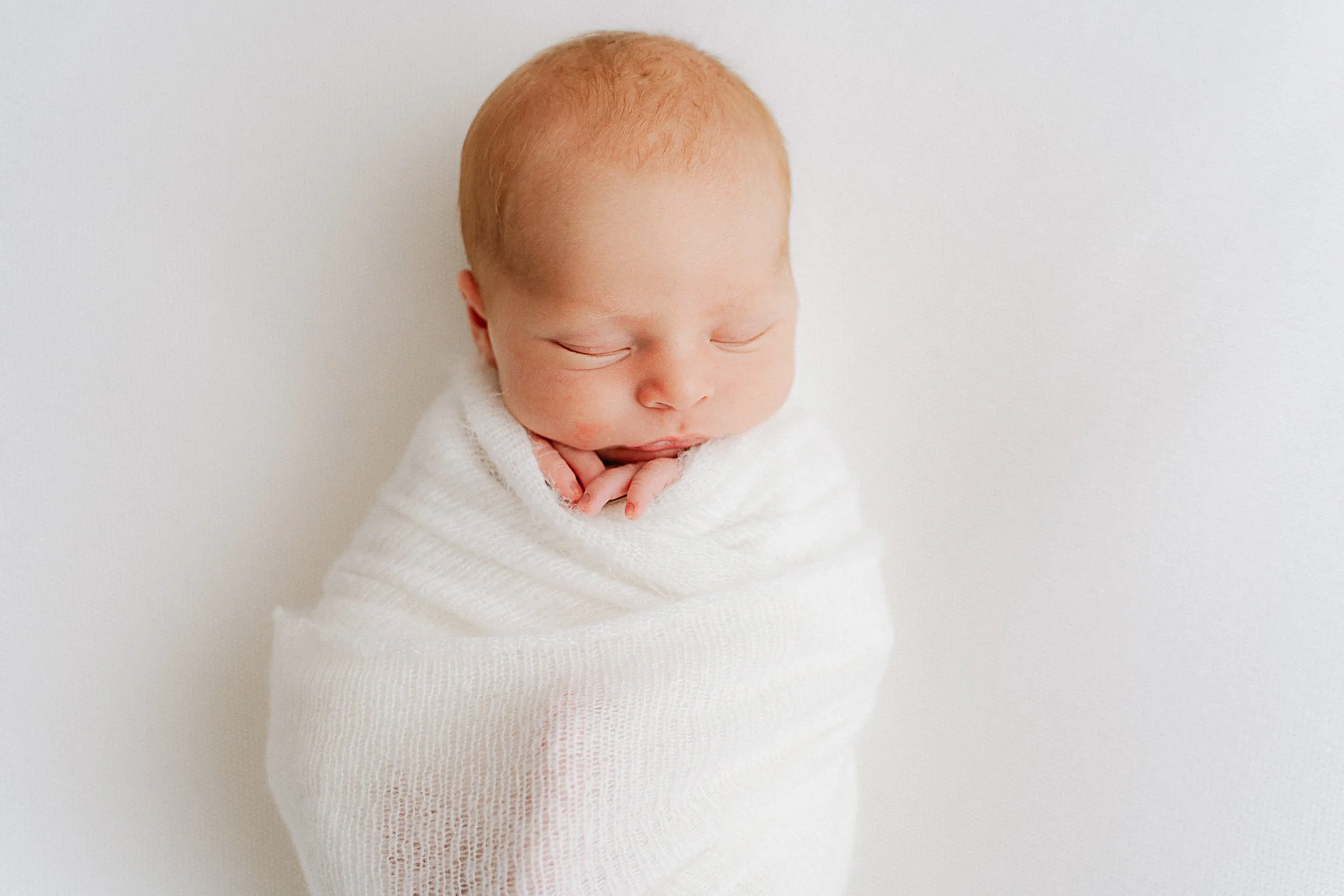 Natural newborn photography Corrnwall 2 