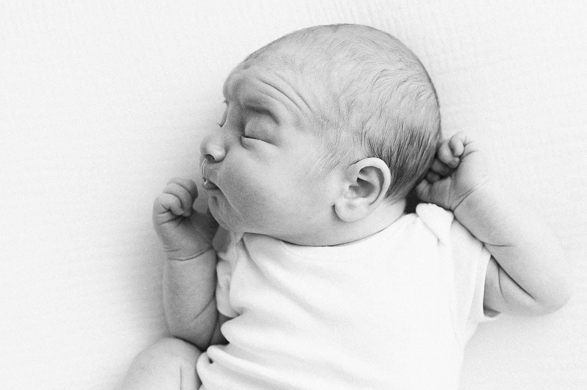 natural-newborn-photography-falmouth-cornwall.2.jpg