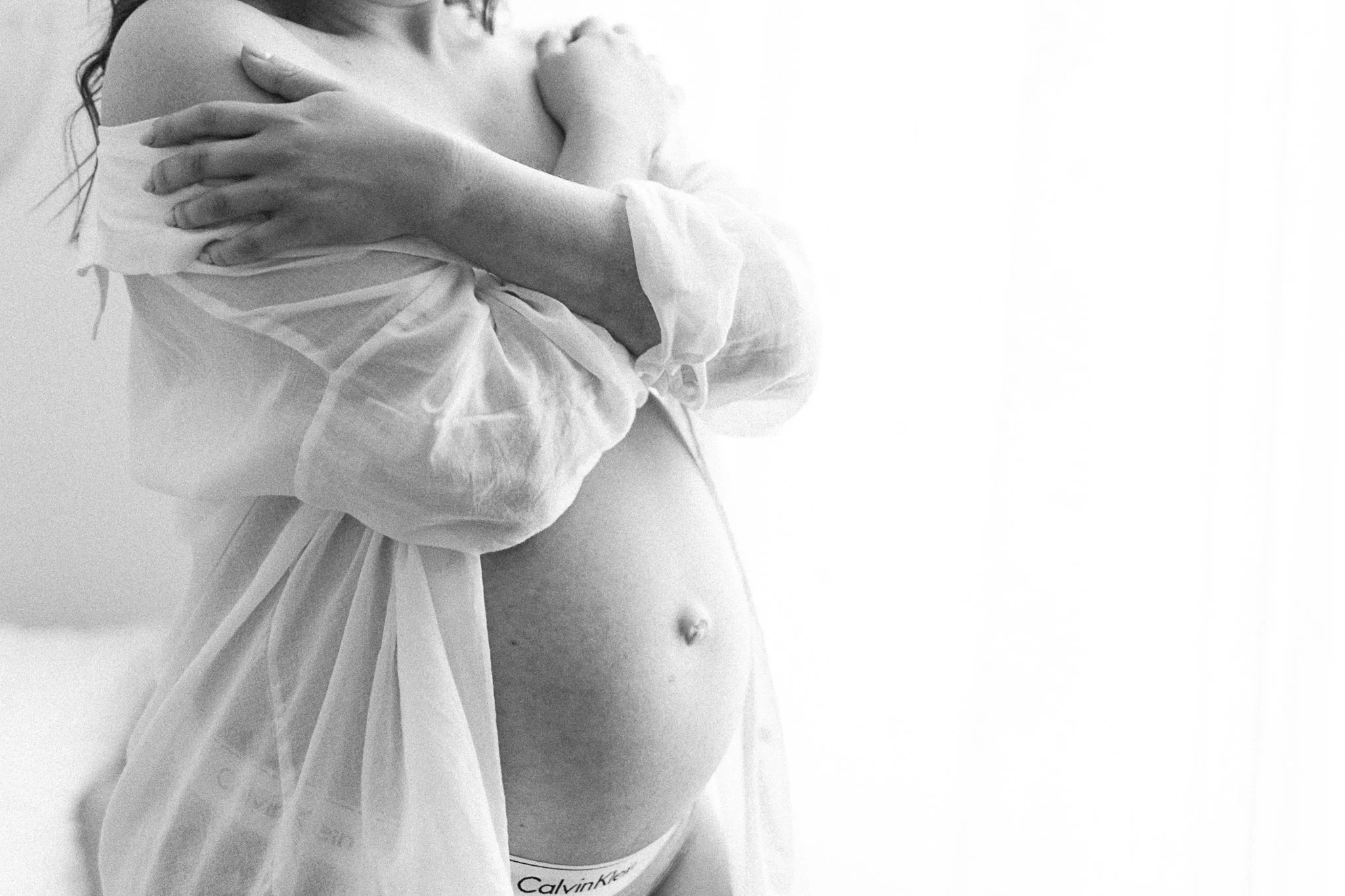 Capturing the Magic: Why You Should Consider a Maternity Photoshoot | Cornwall Motherhood Photographer