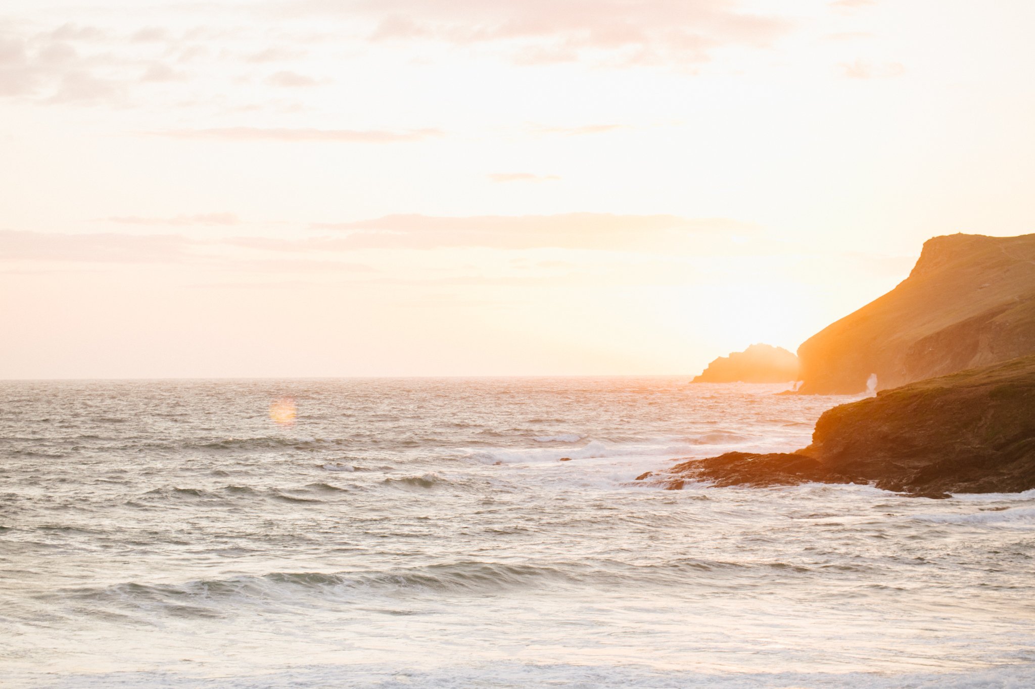 A romantic sundowner photoshoot for a lovely couple at New Polzeath - what a gorgeous location!
.
.
.
.
#cornwallcoast #cornwallphotographer #cornwallcouplesphotographer #cornishlife #cornwalllife #kernowfornia #sunset #cornwall #lovecornwall #visitc