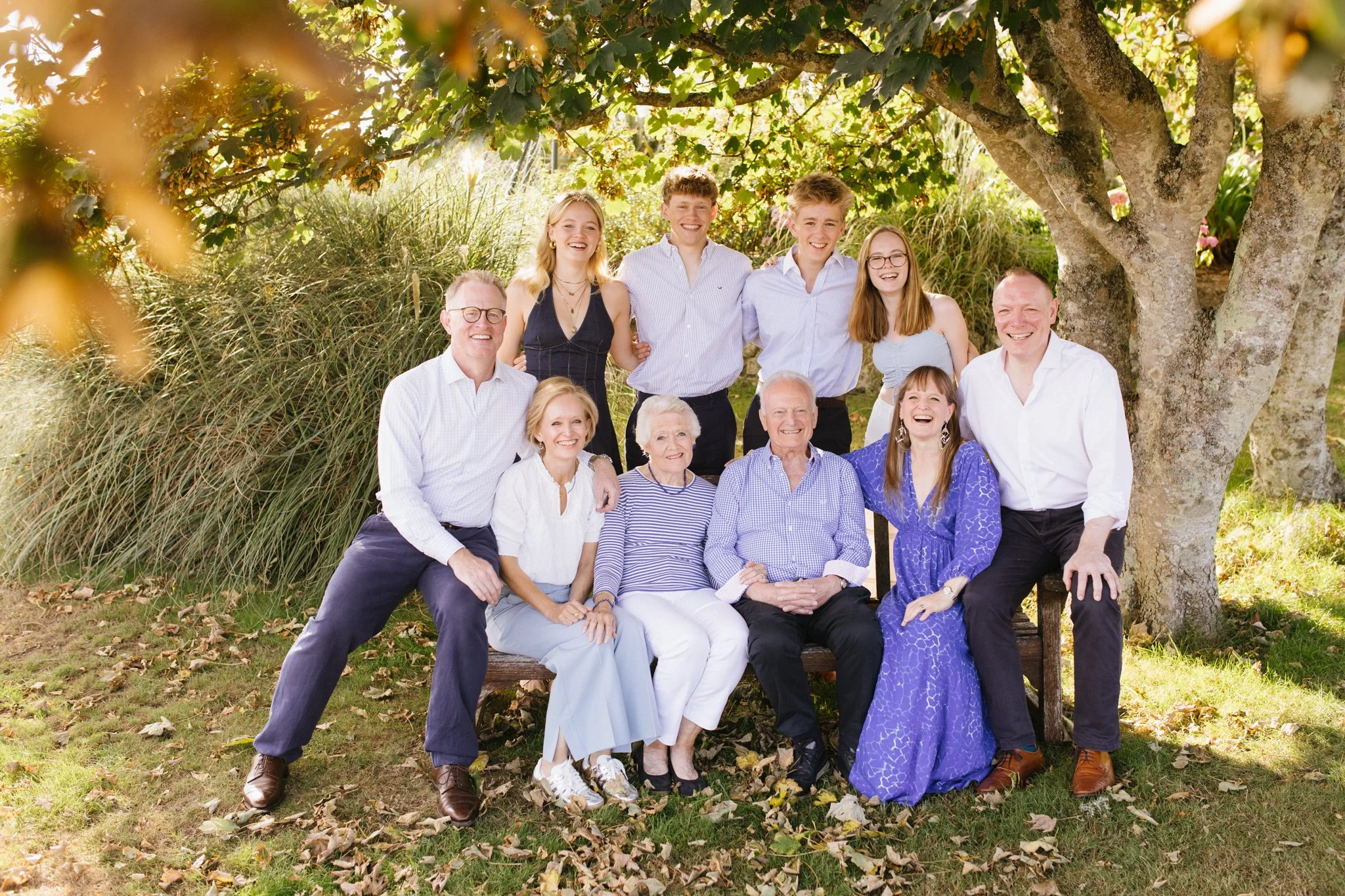 Extended family photoshoot in Cornwall