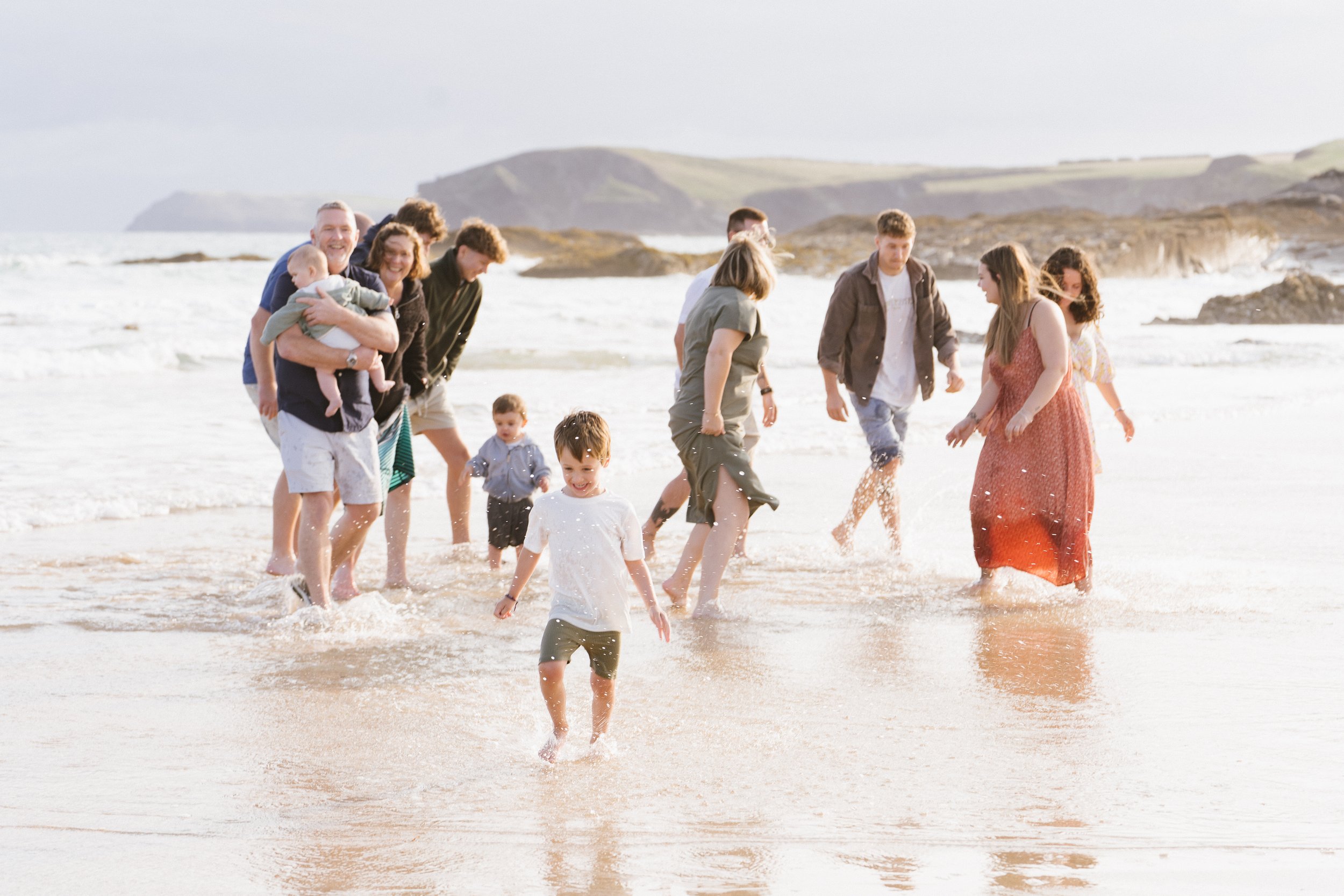 Extended family photoshoots in Cornwall