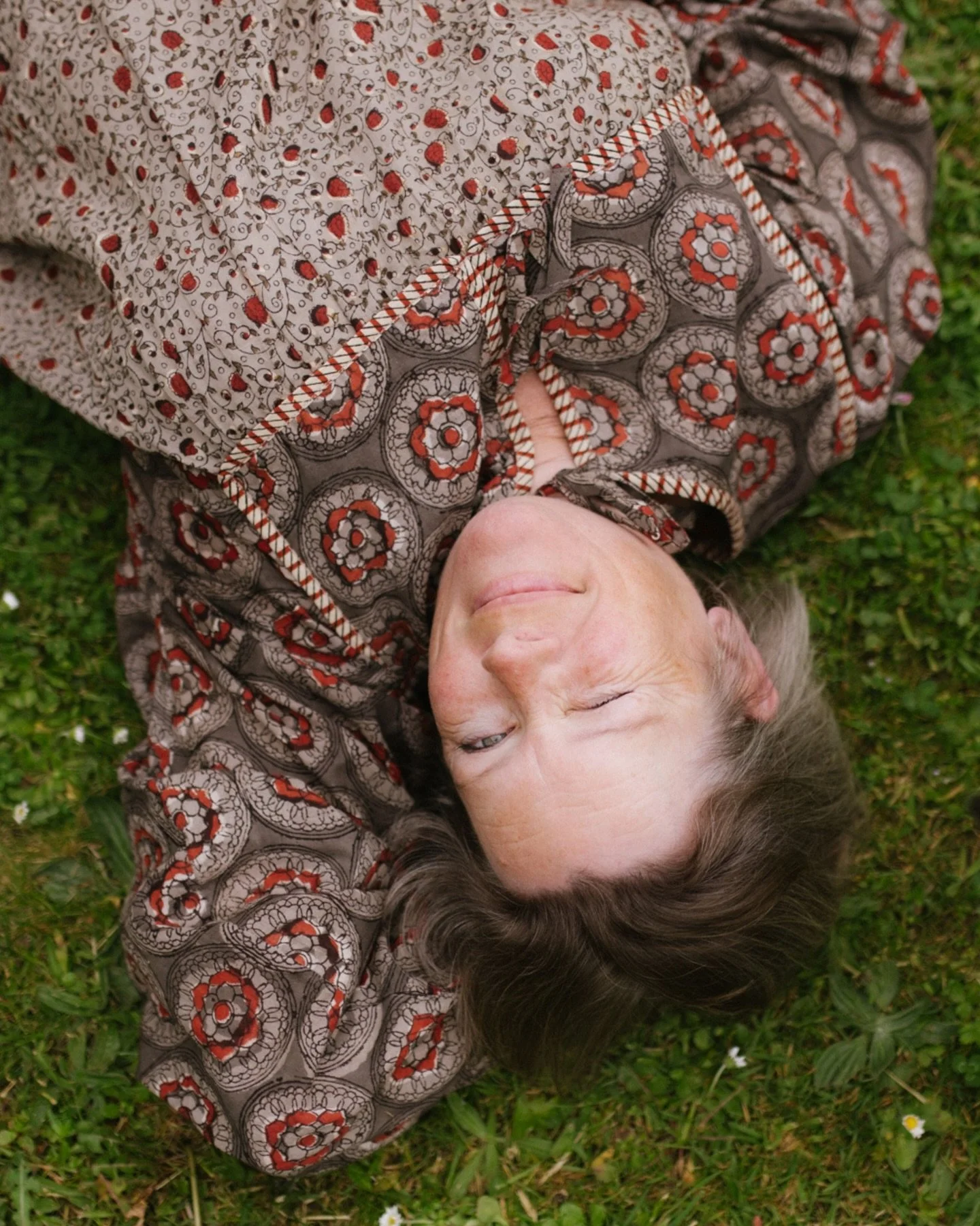 I saw this and liked the idea:- 'one photographer, ten stories' 

These are just a few of my favourite sessions this year 💕  All unique stories with one common theme: buckets of love and the desire to celebrate and capture some memories together!! 
