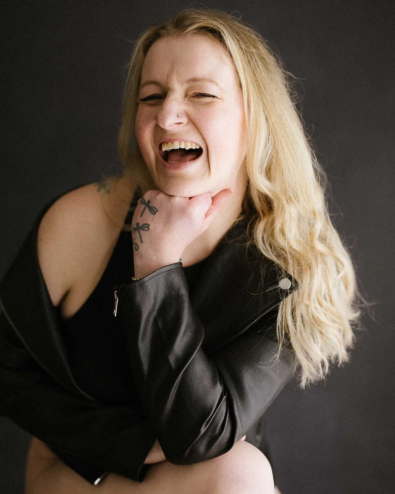 "I was lucky enough to be gifted a photography session with Michelle and instantly felt at ease from our first meeting over coffee and cake to discuss what my session should look like.
Throughout the session itself I felt confident and empowered