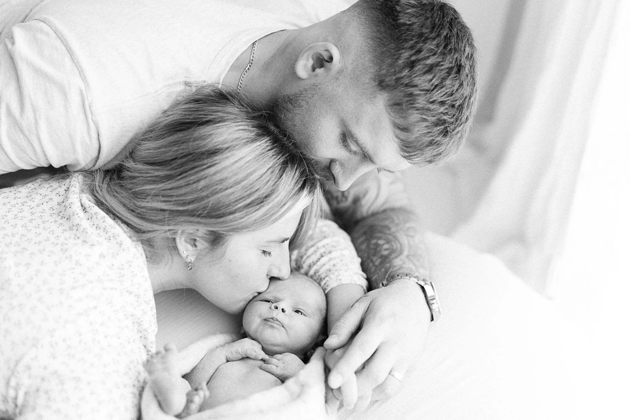 Newborn photographer Cornwall-40.jpg