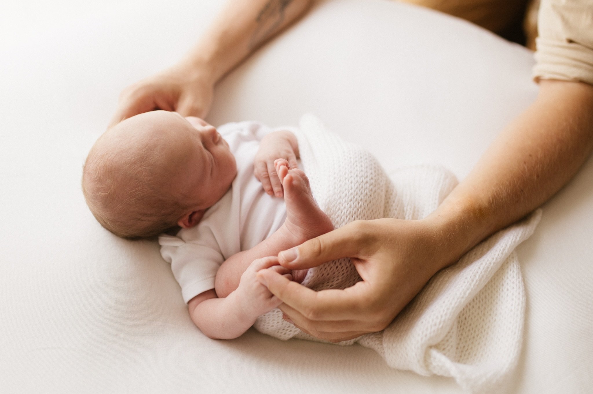 A still moment during a newborn session ✨

I love the presence and love that permeates, when everyone is relaxed and we're all there just appreciating this baby and enjoying the moment ❤️
.
.
.
.
#newbornphotographercornwall #cornwallnewbornphotograp