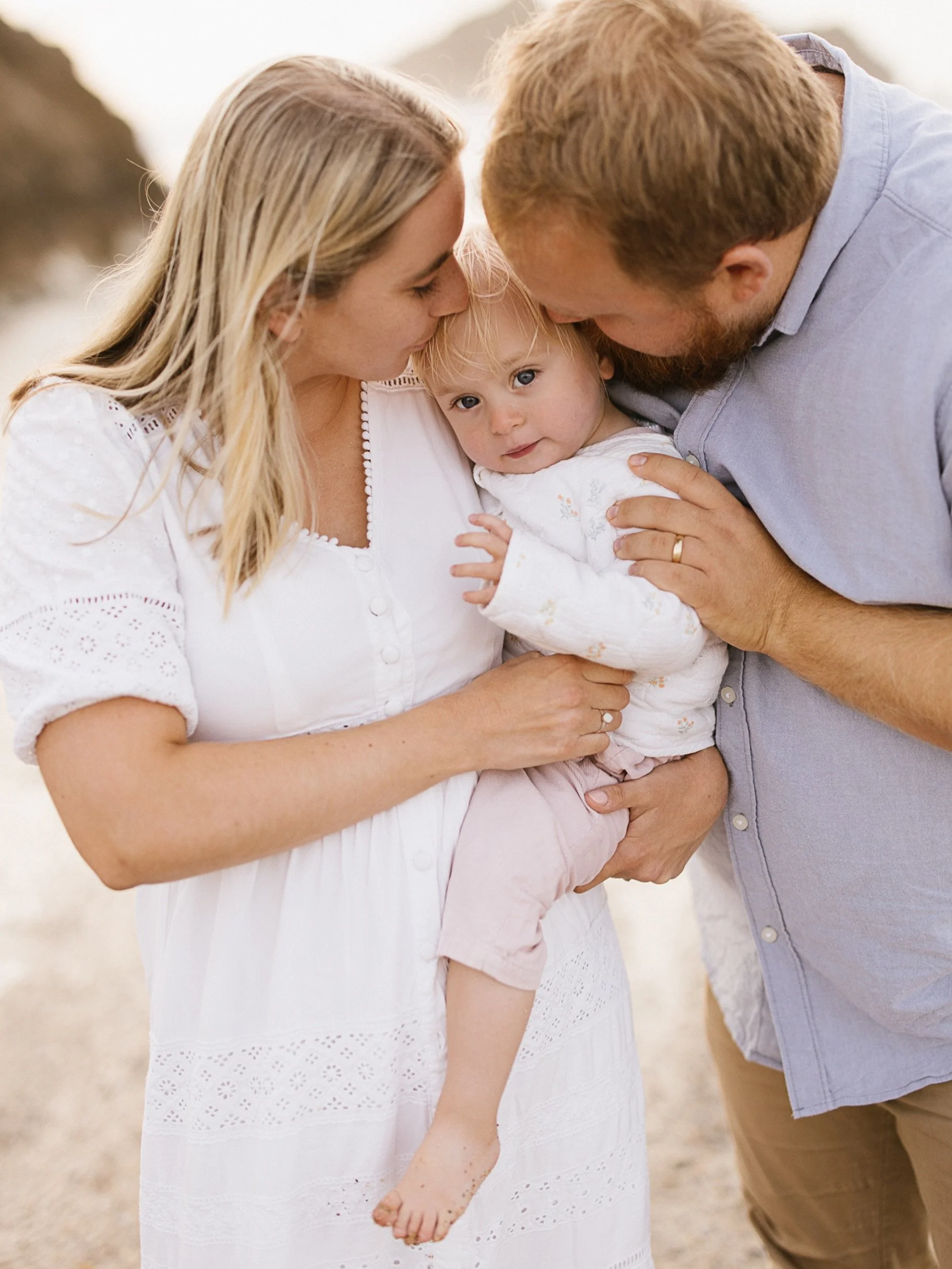 Just a lil sneak peek for you @life.withthehowards @photography.withgrace . So touched and honoured to be asked to photograph some memories together 🙏🏼 🤩 
.
.
.
.
.
#familyphotographercornwall #cornwalfamilyphotographer #cornwallmums #lovecornwall