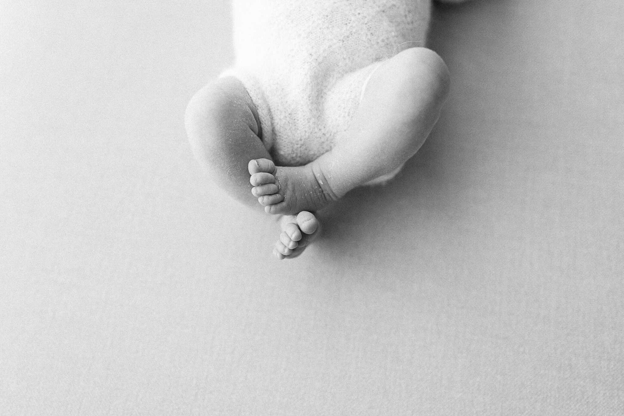Newborn photographer cornwall