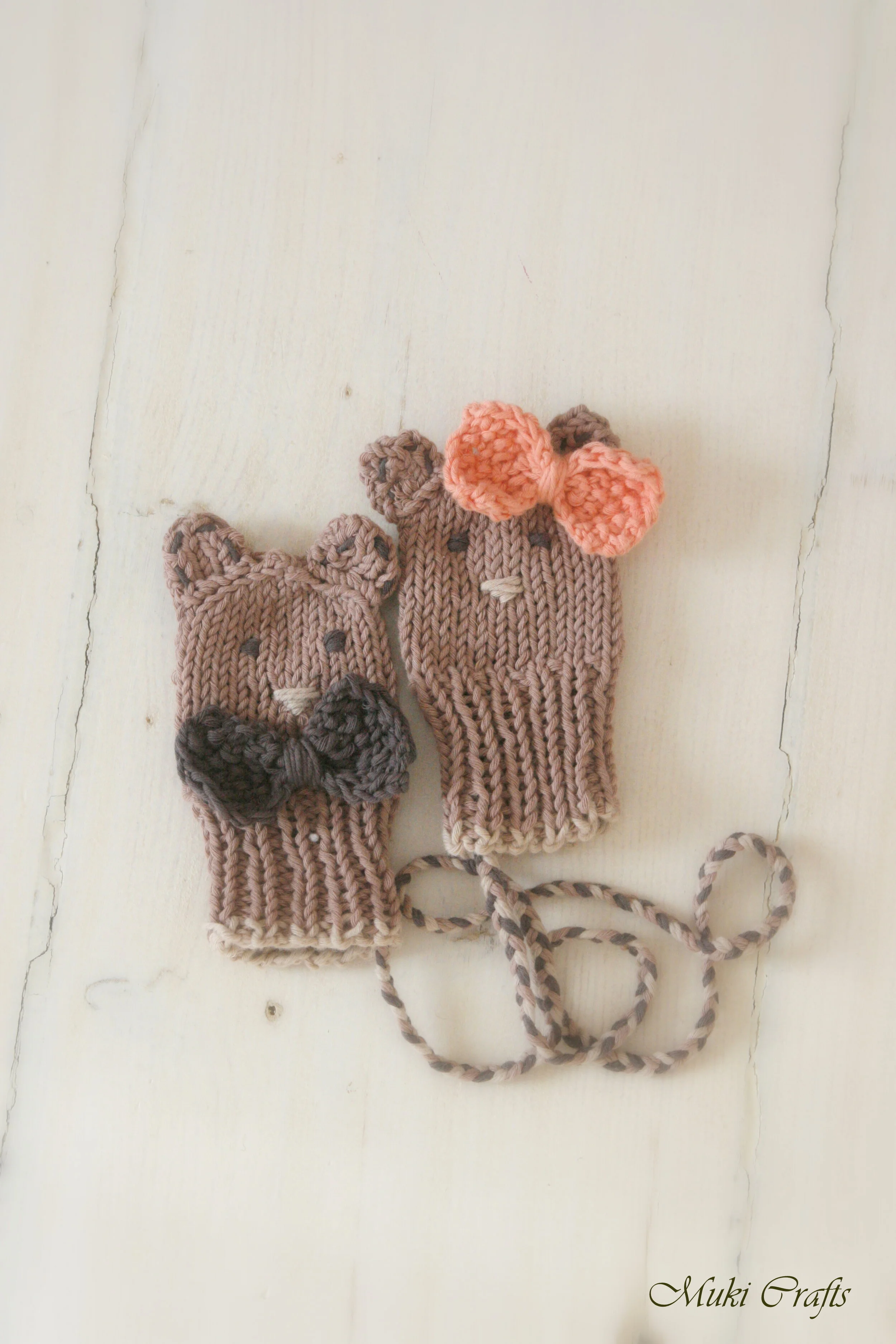 Baby mitts knitting pattern mouse bear Fabian — Muki Crafts
