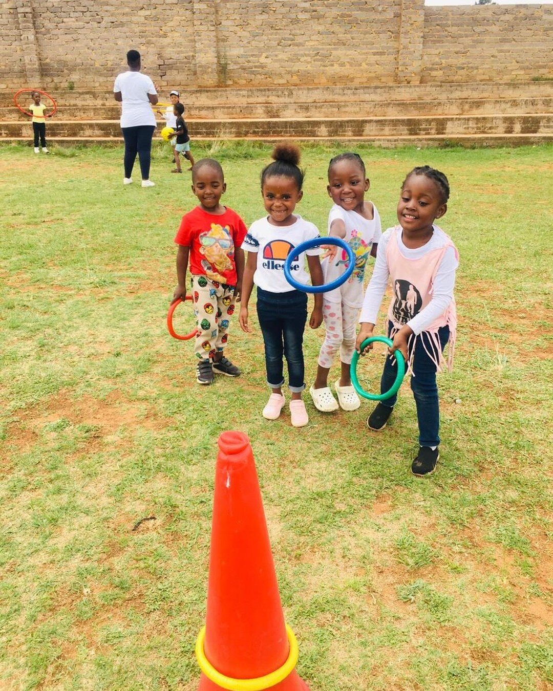 Sports Day at Athlolang Pre-School in Kagiso 🥰 All the toys and apparatus used in these activities, are from the toy libraries, donated by ASAP.
#asap #adoptasouthafricanpreschool #educationaltoys #pen #daycare #preschools #care #educationforall