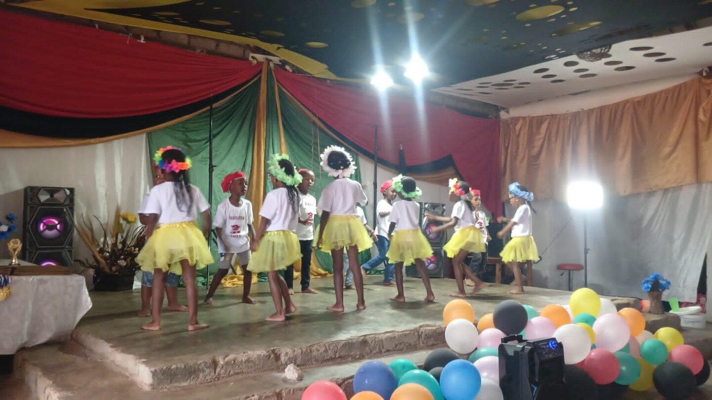 A lot of the Pre-school forums had recently their diploma ceremonies. In the very poor communities, this is a very important way to celebrate an achievement. Join in their happiness!
#PEN, #preschoolforums #ASAP #adoptasouthafricanpreschool #educatio