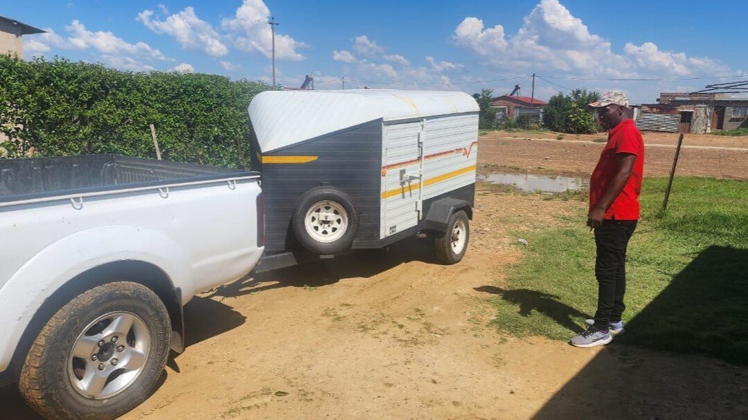 26 January 2024 was a big day for ASAP! A big load of brand new educational toys was delivered to the new Hub for pre-schools in Senekal!
#PEN #ASAP #adoptasouthafricanpreschool #educationaltoys #ecd #earlychildhooddevelopment #sharethelove #Senekal 