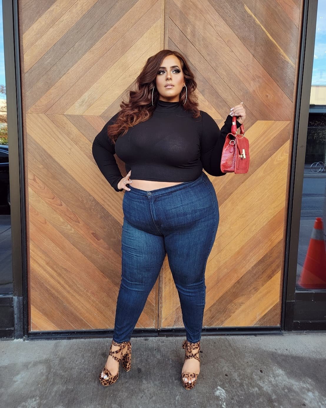Plus Size Influencer, Olivia Shows Toronto How To Be Sexy and