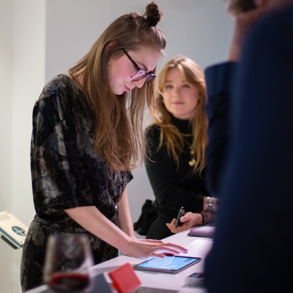 everless-launch-party-amsterdam3.jpg