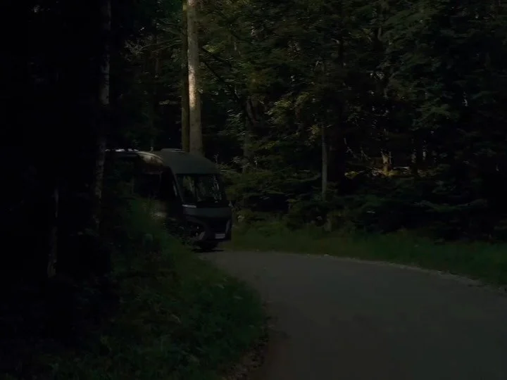 HOME SWEET HOME 🤍

On est tellement contents du choix du mod&egrave;le et de la couleur !

De nuit, en for&ecirc;t, dans les champs ou en bord de mer, il s&rsquo;adapte &agrave; toutes les situations.

Ce n&rsquo;est que le d&eacute;but de l&rsquo;a