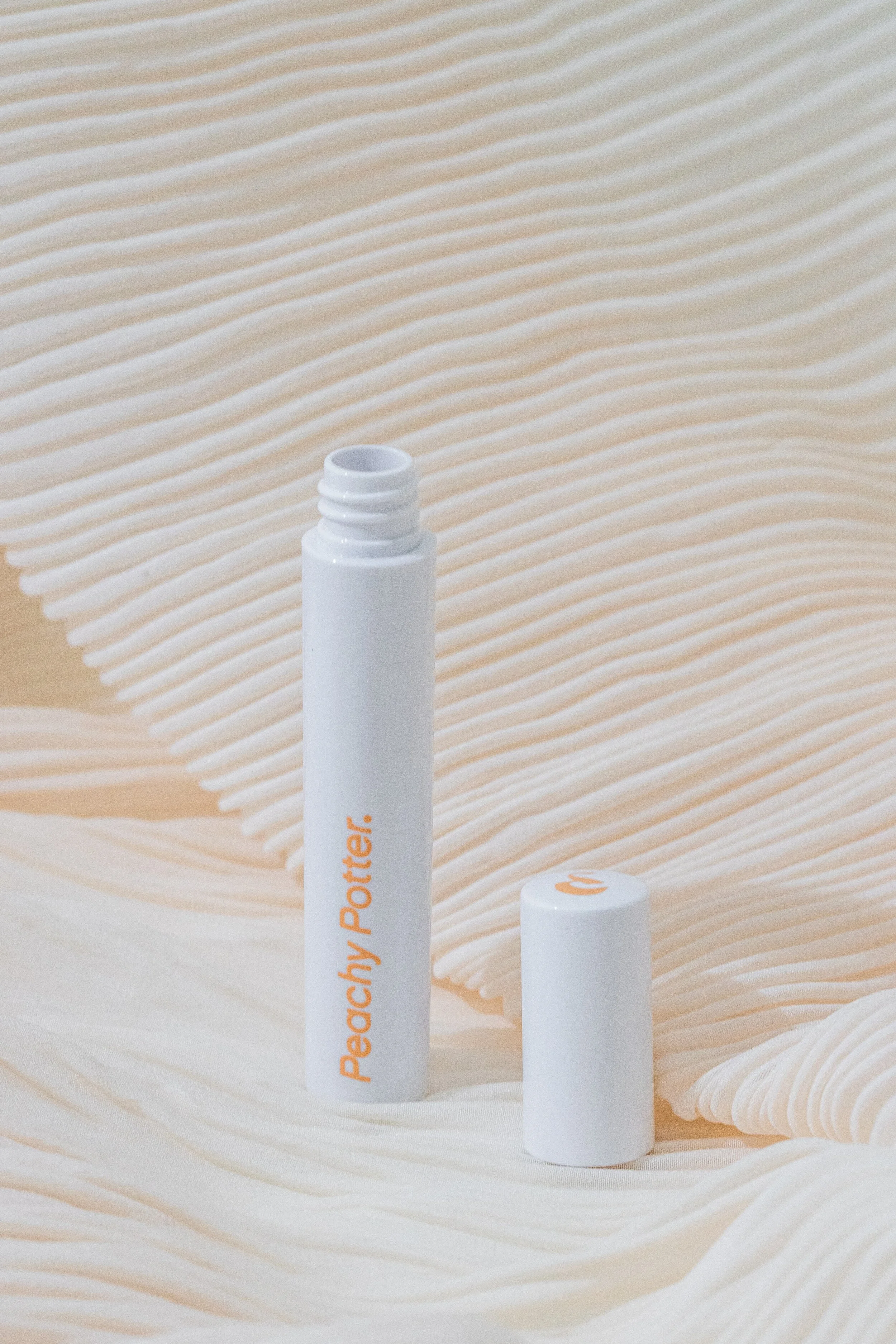 white joint holder .jpg