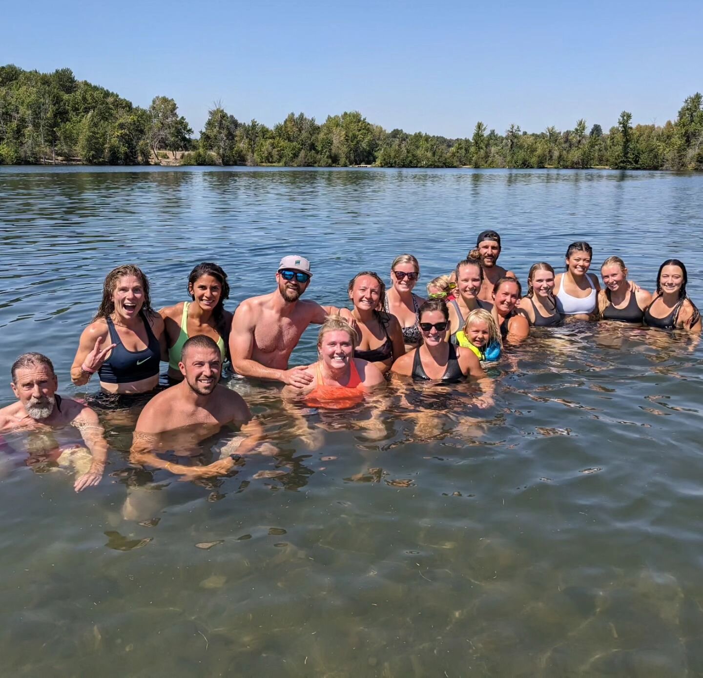 What a great day at the lake! No better way to beat the heat than taking a dip in the water every round!

#ellensburg #ellensburgcrossfit #ellensburgfitness