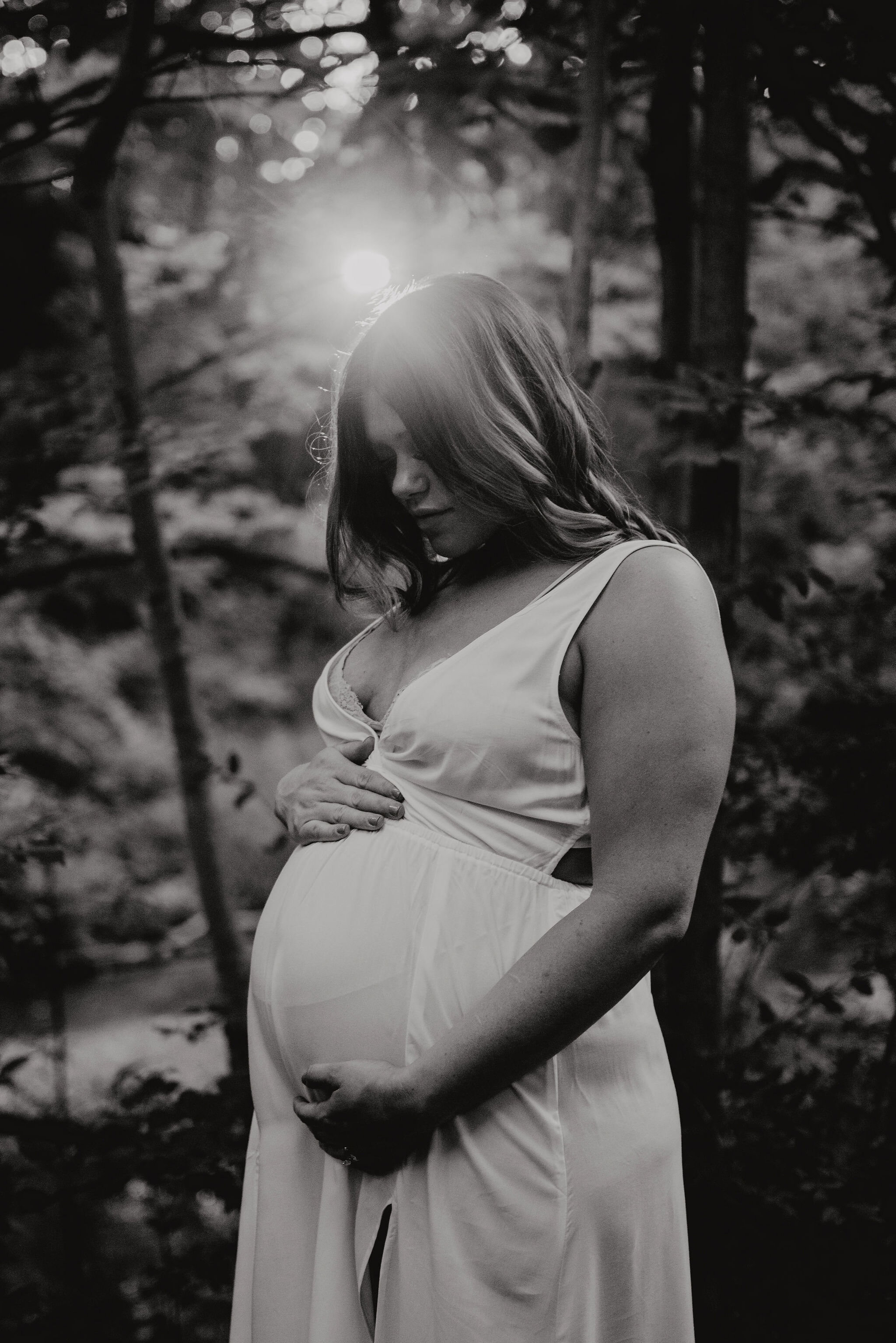 Kristen // Skaneateles NY Creek Maternity Session — Emma Bauso Photography