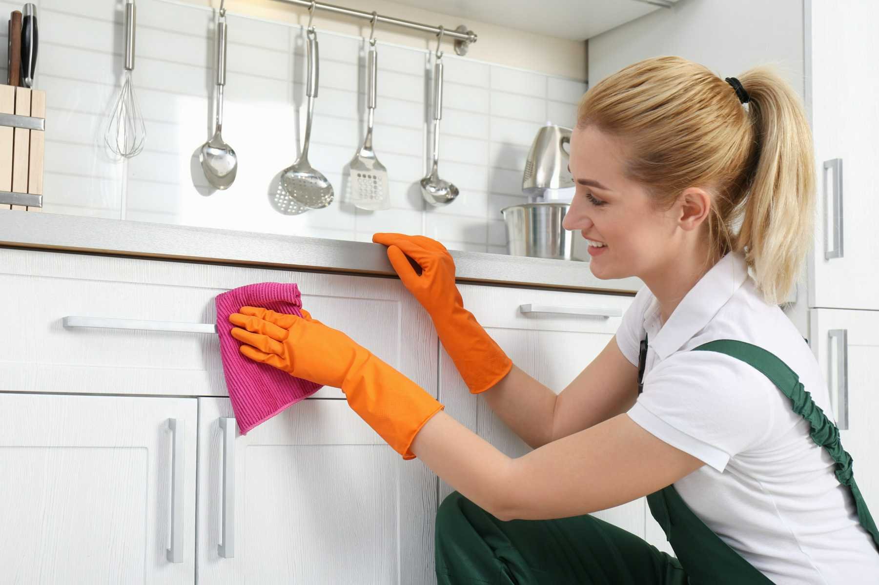 Cleaning Your Kitchen With Vinegar